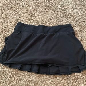 Lulu lemon size 10 tennis skirt